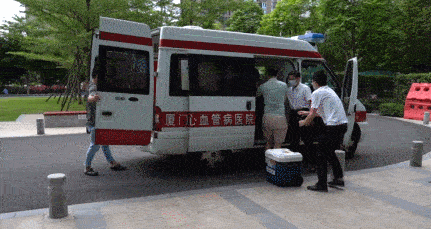 1687943246608035.gif 6403.gif