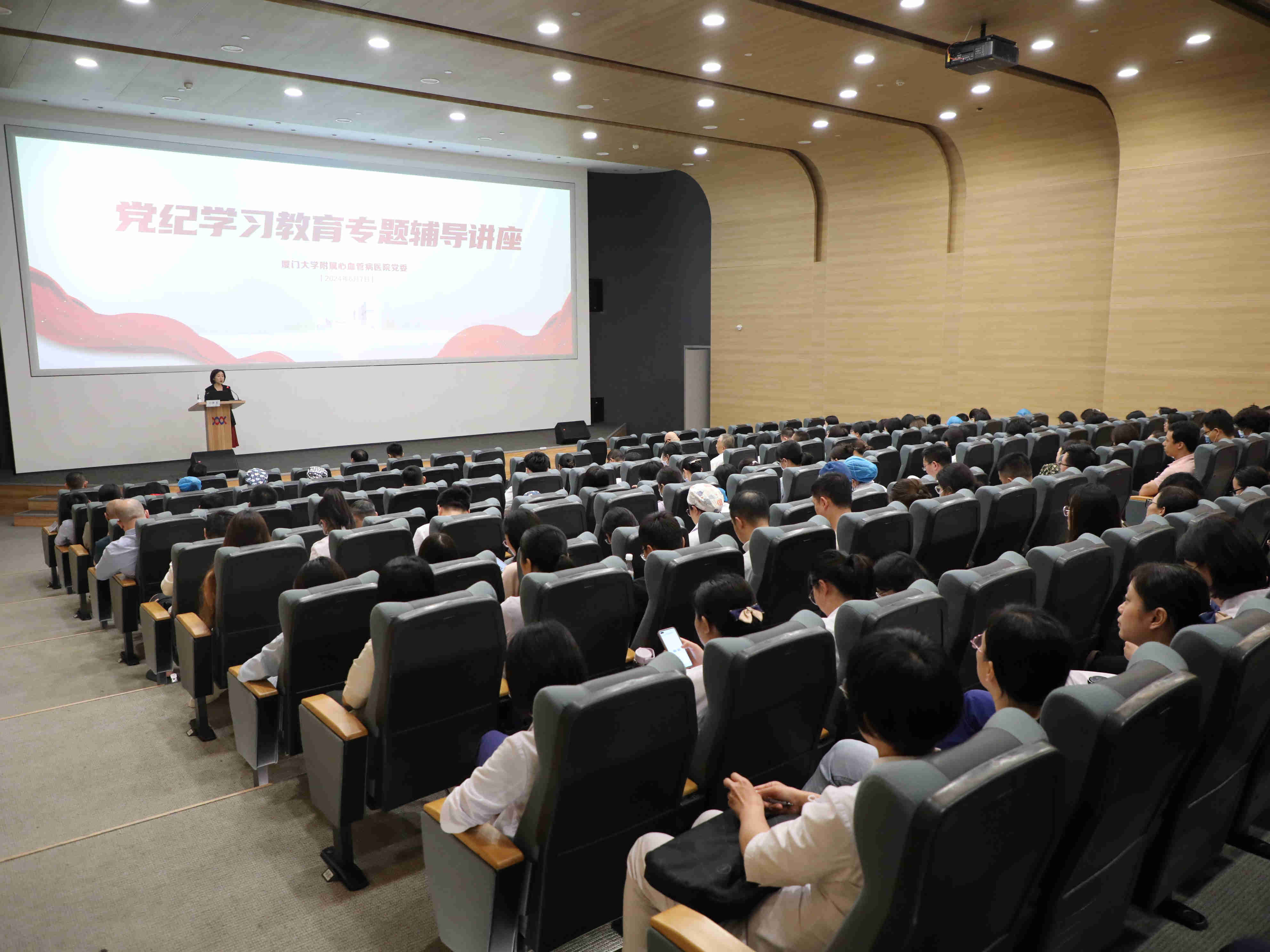 1718160442398396.jpg ED3A0751.JPG